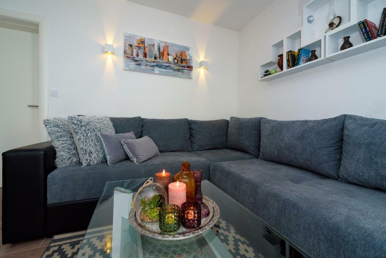 Apartments Magli Kaštela Eksteriør bilde