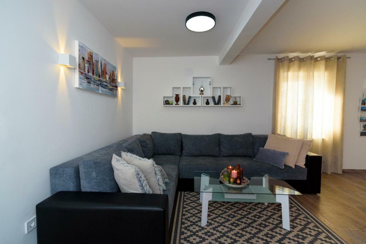 Apartments Magli Kaštela Eksteriør bilde