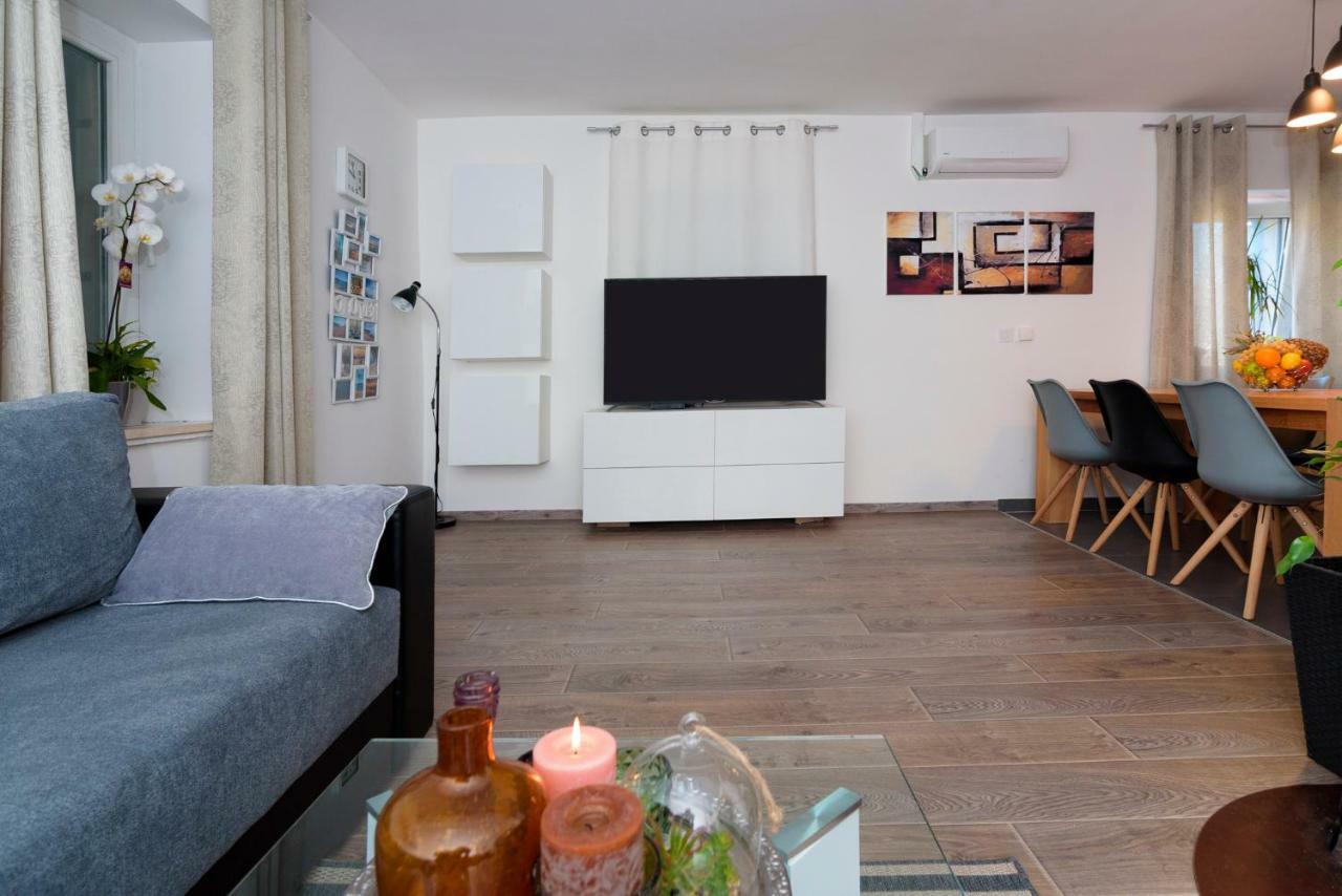 Apartments Magli Kaštela Eksteriør bilde